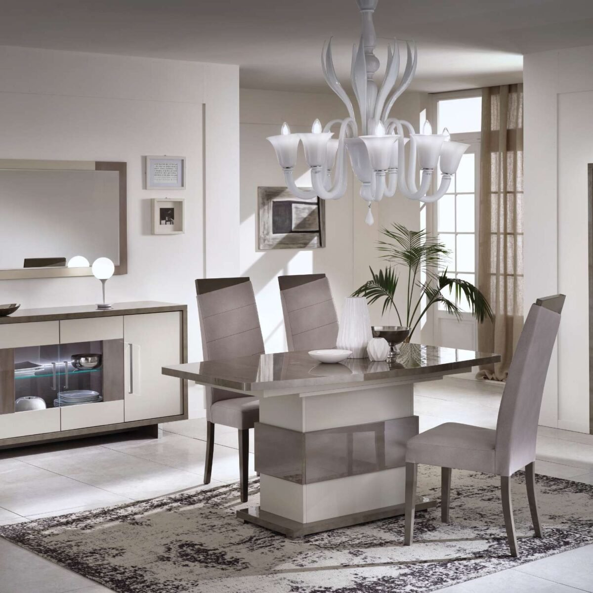 royal dining chair