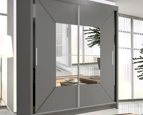 nicole wardrobe