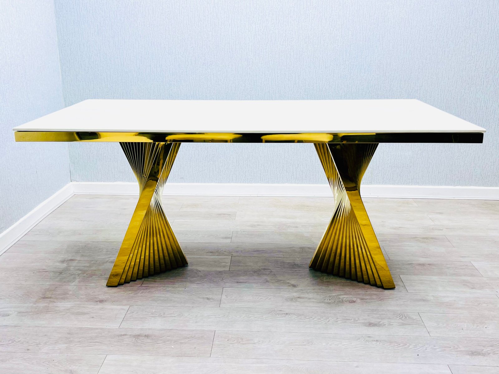 ravello marble dinning table cream & gold