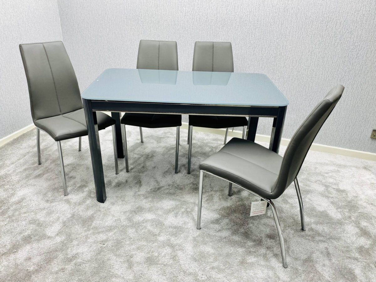 morano dining table & chairs
