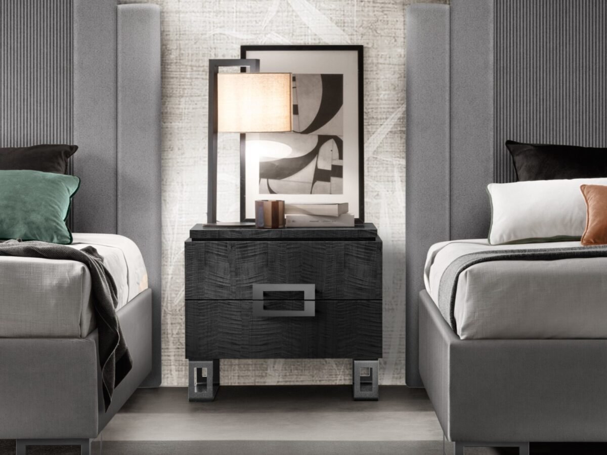 moderna bedside