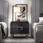 moderna bedside