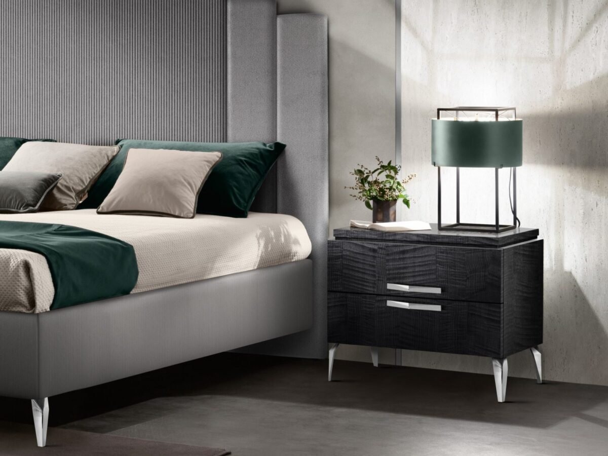 moderna bedside