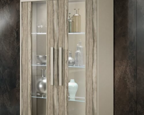 caprice 2 door vitrine