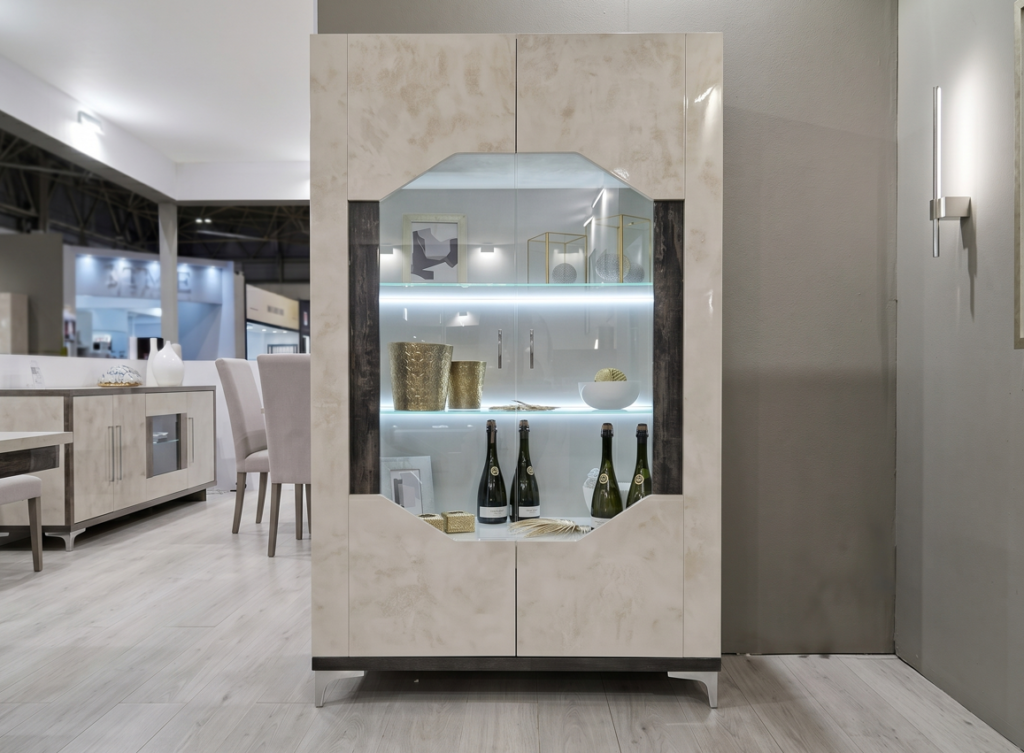 felix 2 door vitrine