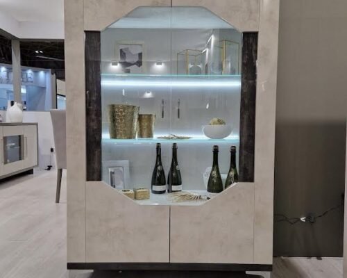 felix 2 door vitrine